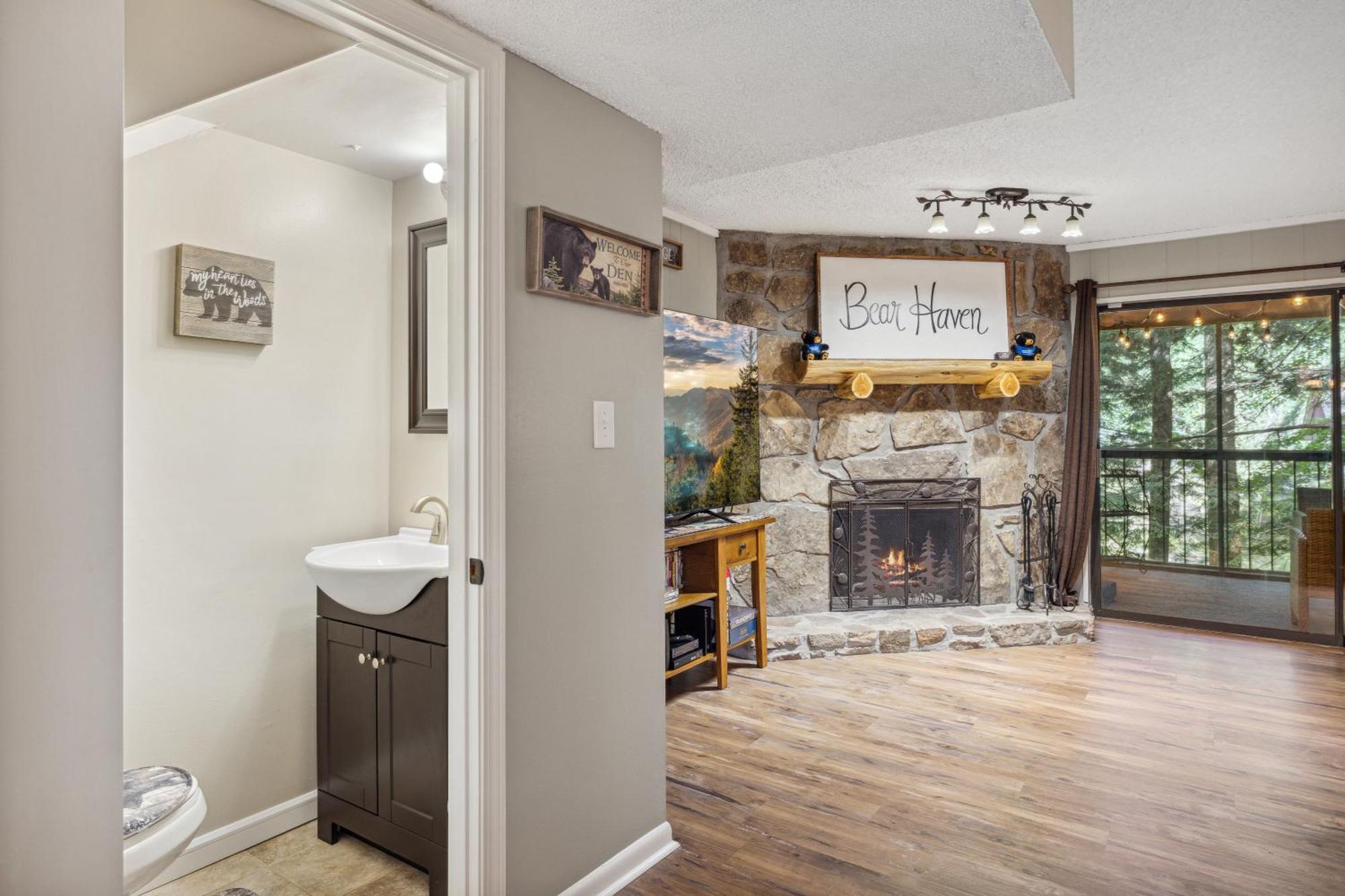 Obear Mountain Is A Newly Updated Condo In Chalet Village Of Gatlinburg! Zewnętrze zdjęcie