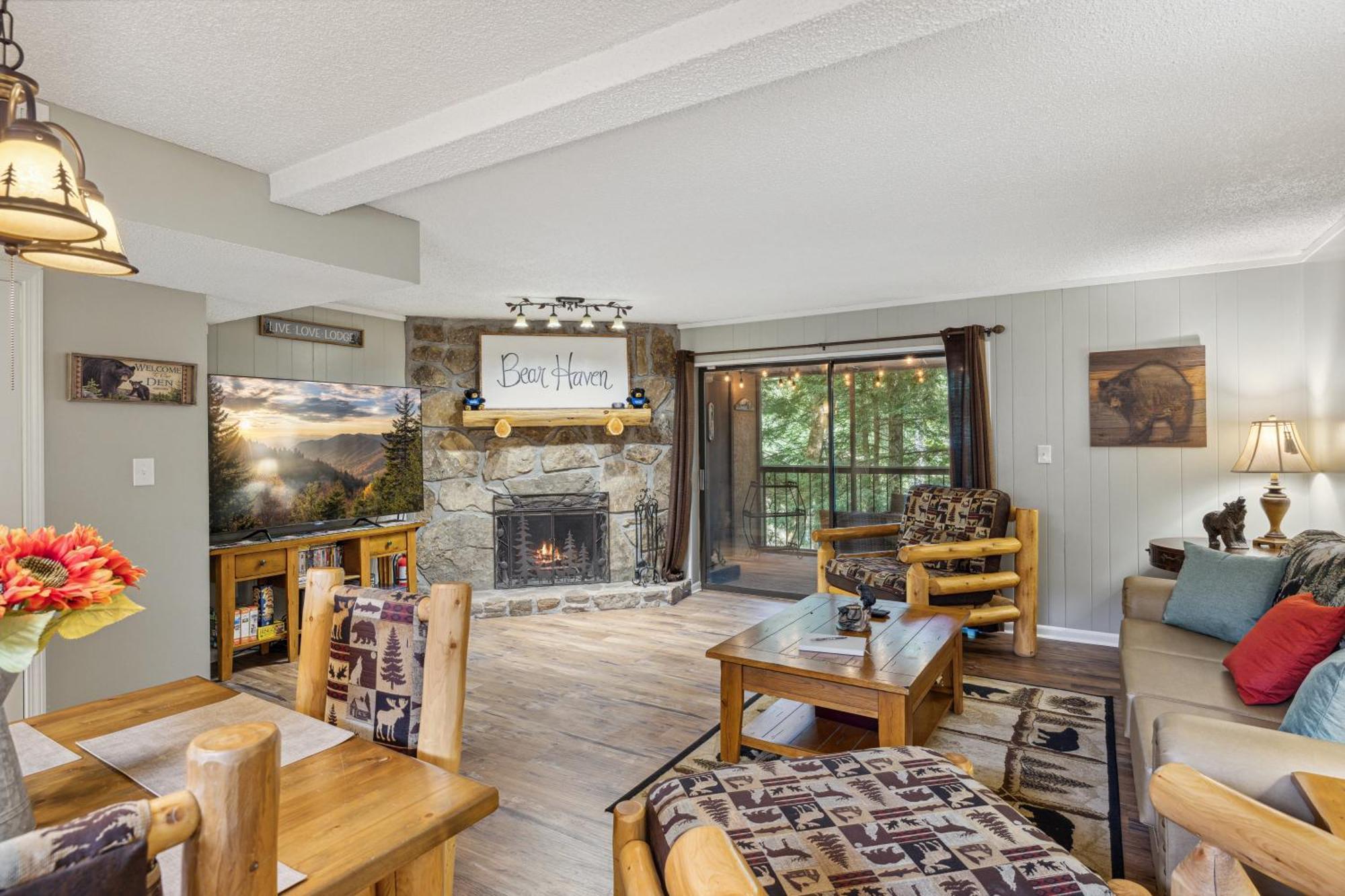 Obear Mountain Is A Newly Updated Condo In Chalet Village Of Gatlinburg! Zewnętrze zdjęcie